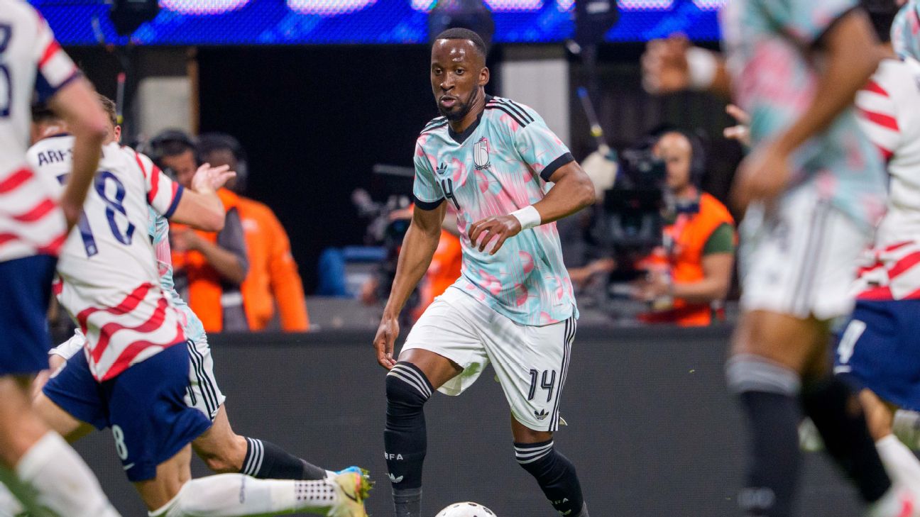 世界杯球衣冲突背后:FIFA如何预防同色撞衫